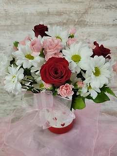With Hugs and Kisses Bouquet with Red Roses