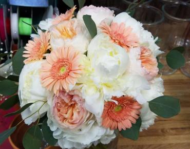 Peach Gerb Bouquet